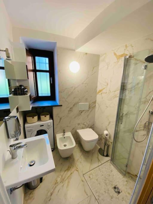 Casa Macrino Apartment Alba ภายนอก รูปภาพ