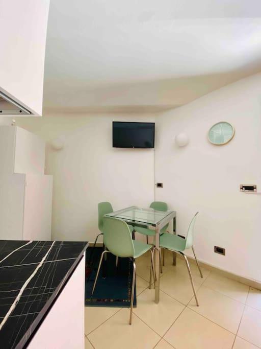Casa Macrino Apartment Alba ภายนอก รูปภาพ